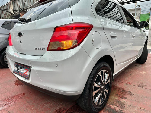 Chevrolet Onix 1.4 Lt 5p