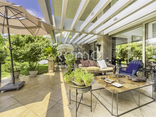 Dúplex Con Jardín Privado: Los Trapenses