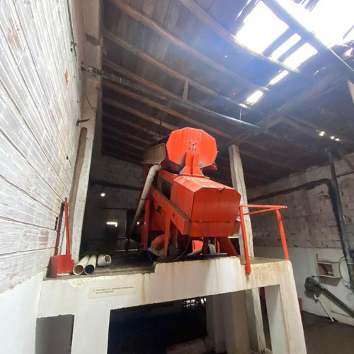 Vendemos Bodega Ubicada En Carril Chimba Y Panamericana, Frente A Bodega Crotta.