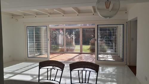 Imagen 3 de 22 de Casa Cuatro Dormitorios Fisherton