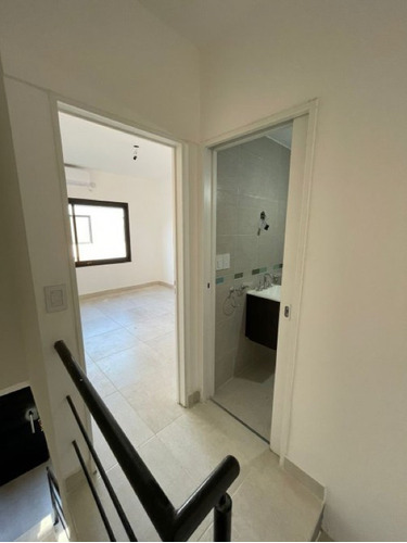Imagen 5 de 12 de Hermoso 2 Ambientes A Estrenar, Con Cochera, En Alquiler!