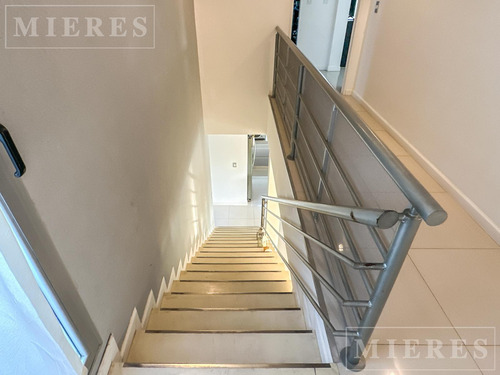 Casa En Venta En Barbarita - Bancalari