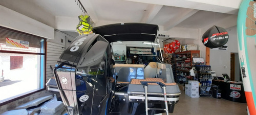 Imagen 3 de 9 de Lancha Bermuda Discovery 190 Mercury 200hp V6 4t 2023