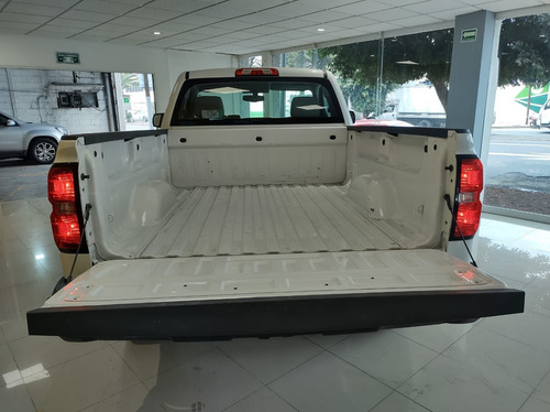 Imagen 9 de 13 de Chevrolet Silverado 2018 4.3 V6 1500 Ls Cabina Regular At