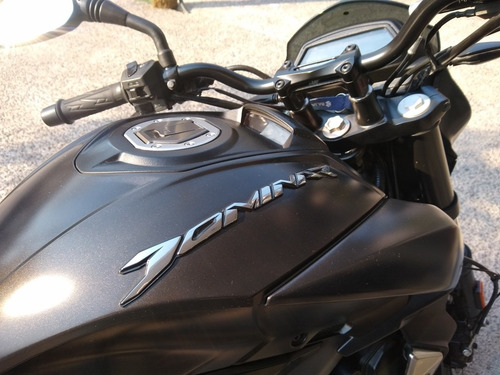 Imagen 8 de 12 de Bajaj Dominar 400