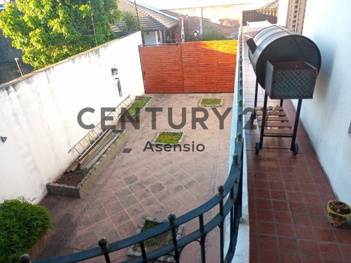 Imagen 18 de 26 de Casa Quinta Venta 8 Ambientes Isidro Casanova Centro