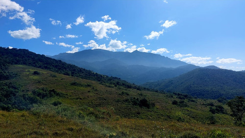 Terreno Próximo À Cachoeira Com Vista Para O Parque Nacional