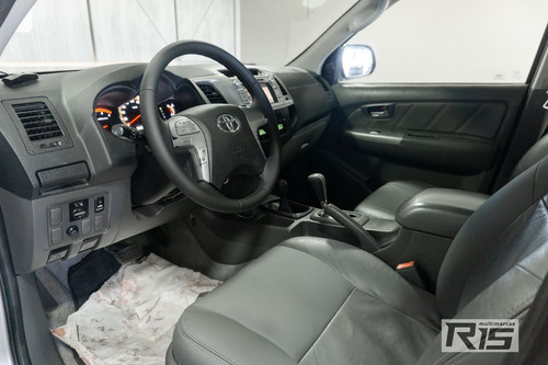 Toyota Hilux CD SRV D4-D 4x4 3.0 TDI Diesel Aut