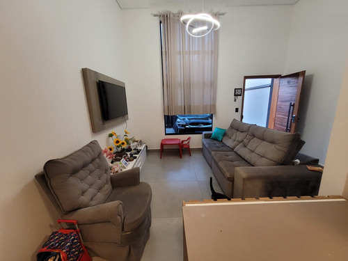 Casa Térrea Mobiliada No Jd São Carlos (próx. Ao Campolim) - Recém Construída