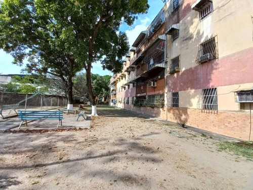 Apartamento En Caña De Azucar, El Limon, Aragua, 012jsc