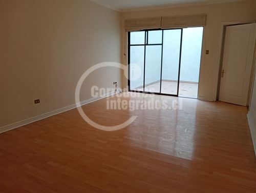 Departamento En Arriendo De 2 Dorm. En Santiago