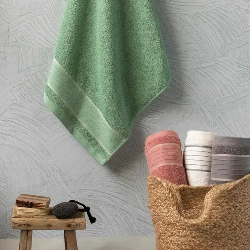 Toalla De Cuerpo Fatelares Murano 70 X 140 Cm/450 Grms Verde