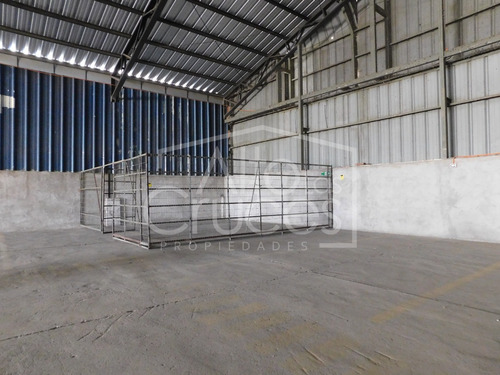 Bodega En Cruce Varoli Talca