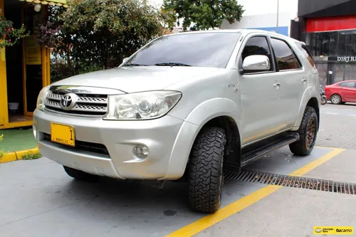 Toyota Fortuner 2.7 Sr5