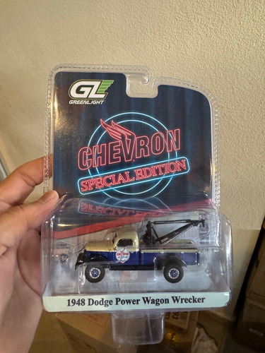 Greenlight 1948 Dodge Power Wagon Wrecker Chevron S. E. 1/64 Color Azul