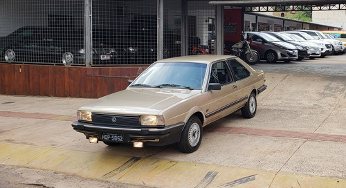 Imagem 2 de 14 de Vw-volkswagen Santana Cd 1.8 1984/85 Placa Preta