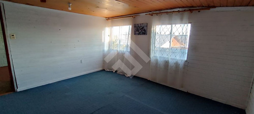 Casa En Venta De 3 Dorm. 2 Baños En Maipú