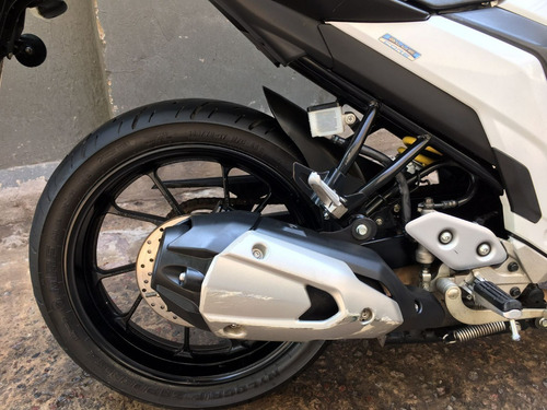 Imagen 11 de 19 de Yamaha Fz 25