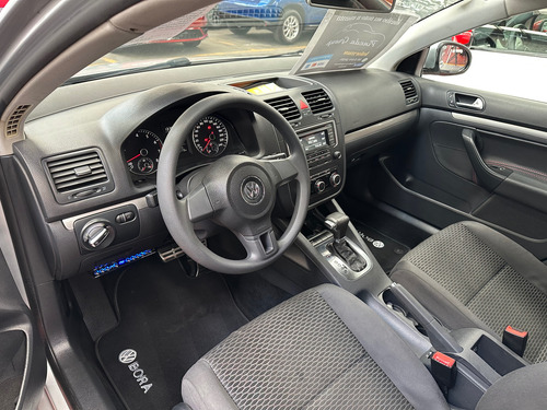 Volkswagen Bora 2.5 Style Tiptronic Bt At