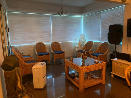 Apartamento En Alquiler Tucacas Falcon Up-7010854