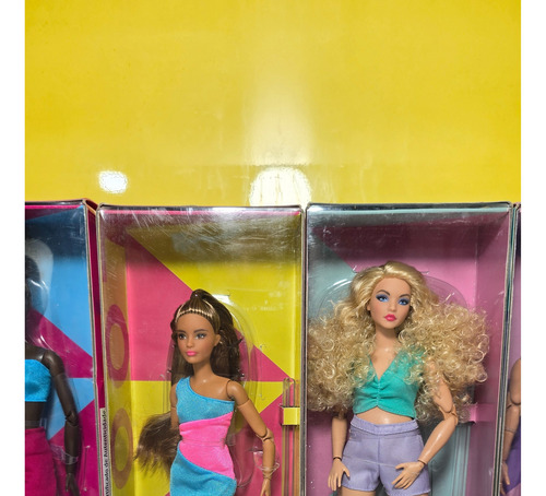 Coleção Barbie Signature Looks Wave 3 - 7 Bonecas - Mattel