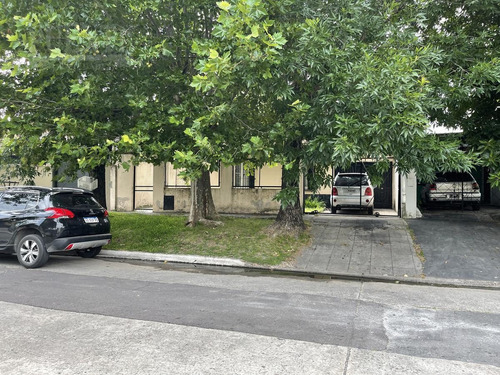 Imagen 2 de 9 de Casa - Lomas De Zamora Oeste