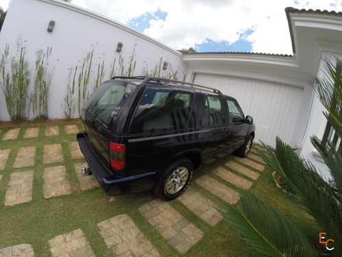 Gm - Chevrolet Blazer 4.3 Executive 4x2 V6 2000