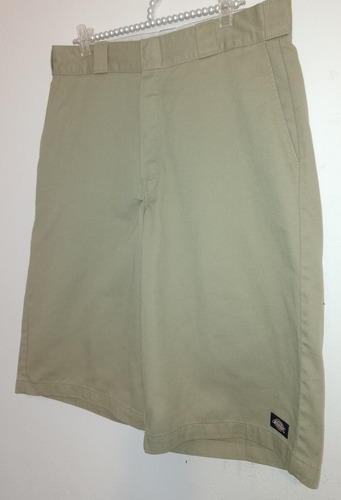Bermuda Dickies Loose Fit Talla 34 (Usado)