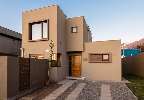 Cumbres del Peral – Condominio Las Camelias