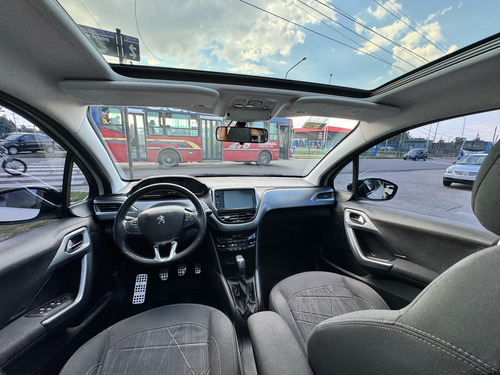 Peugeot 208 1.6 Feline