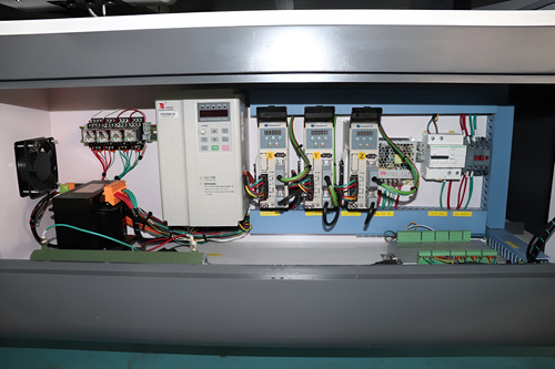 Router Cnc Rc 1212 Taf 6 Slots Robusta & Precisa Z 200 Mm