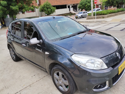 Renault Sandero 1.6 Dynamique 90 hp