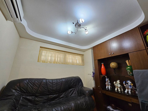 Apartamento En Venta En Los Naranjos