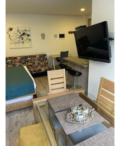 Venta Apartamento En Laureles, 34 Mts, En Edificio, Airbnb
