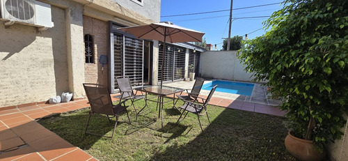 Casa Refaccionada 3 Dormitorios - Zona Argüello