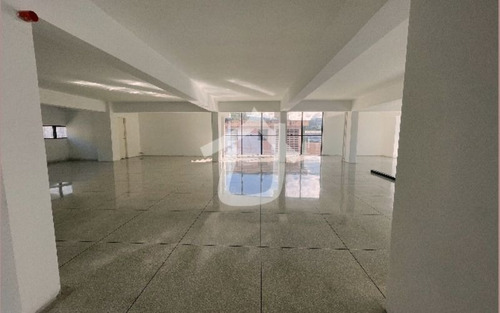 Imagen 6 de 17 de Edificio Industrial-comercial