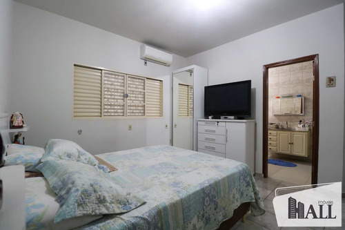 Imagem 6 de 18 de Casa À Venda No Jardim Marilu Com 3 Quartos 4 Vagas Em Mirassol - V8172