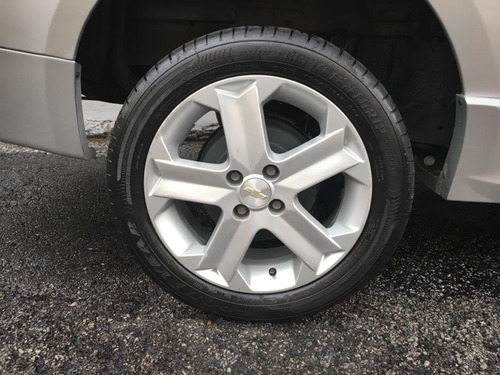Chevrolet Montana 1.4 Sport Prata - 2016