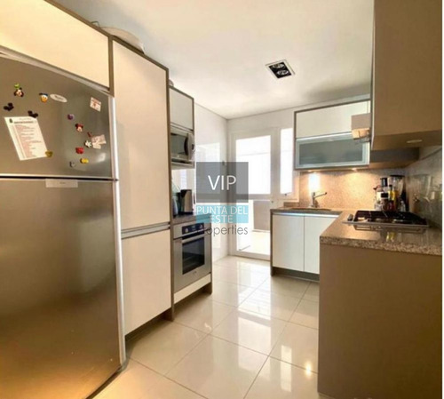 Imagen 4 de 12 de Alquilo Hermoso Departamento En Edificio Con Servicios - Punta Del Este Mansa