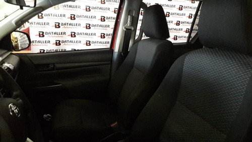 Imagen 5 de 24 de Toyota Hilux Dx 4x4 L/n 150cv 2016