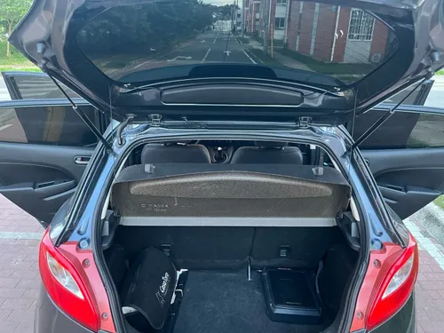 Mazda 2 1.5 Hatchback Negociable!