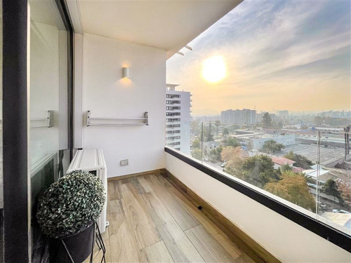 Departamento En Venta De 3 Dormitorios. En Las Condes