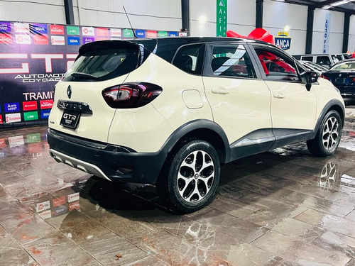 Renault Captur 2.0 Iconic At