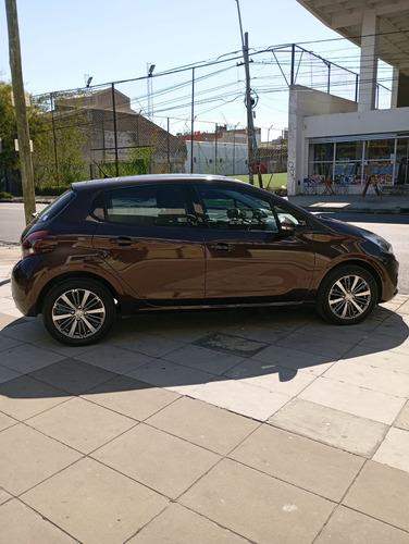 Peugeot 208 1.6 Feline Tiptronic