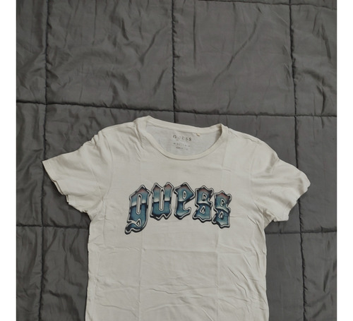 Polera Guess Color Blanco