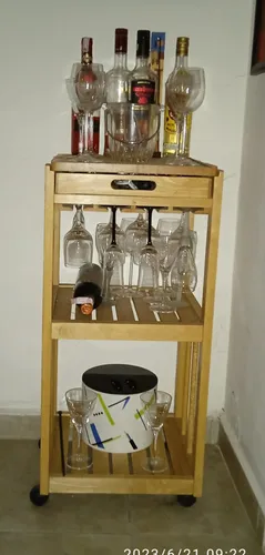 Mesa Bar Pequeña De Madera (Usado)
