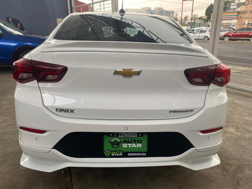 Chevrolet Onix 1.2t Premier L At