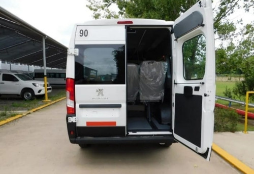 Imagen 11 de 17 de Peugeot Boxer Minibus