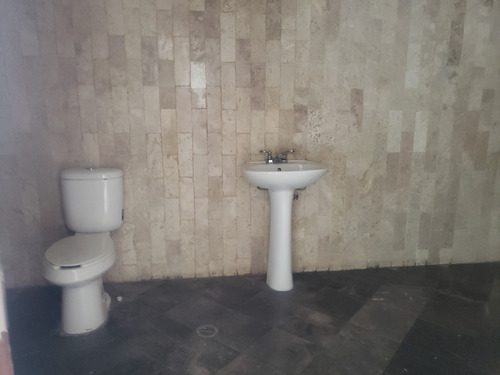 Fracc. Costa Azul Pisos Para Oficinas En Avenida Costera