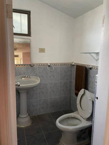 Imagen 14 de 22 de En Venta Casa Muy Amplia Con Departamento Anexo